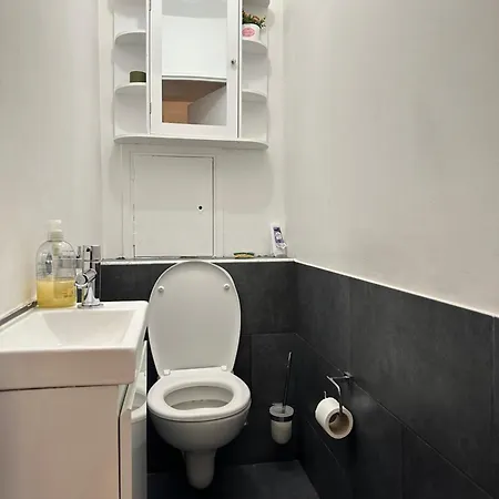 Apartment Puteaux, T2 Avec Parking Pres De Paris La Defense By Immo Kit